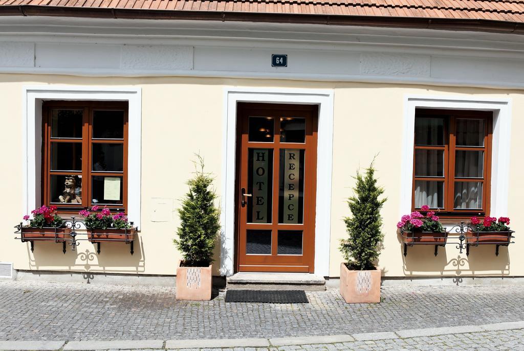 Hotel Pelikan Trebon Bagian luar foto