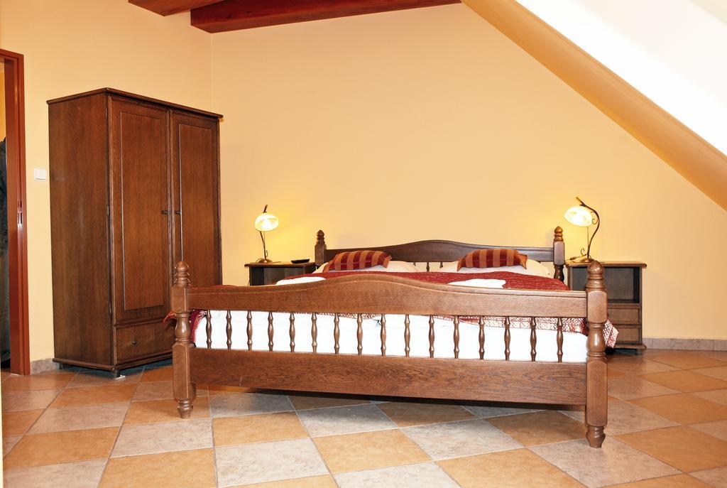 Hotel Pelikan Trebon Ruang foto