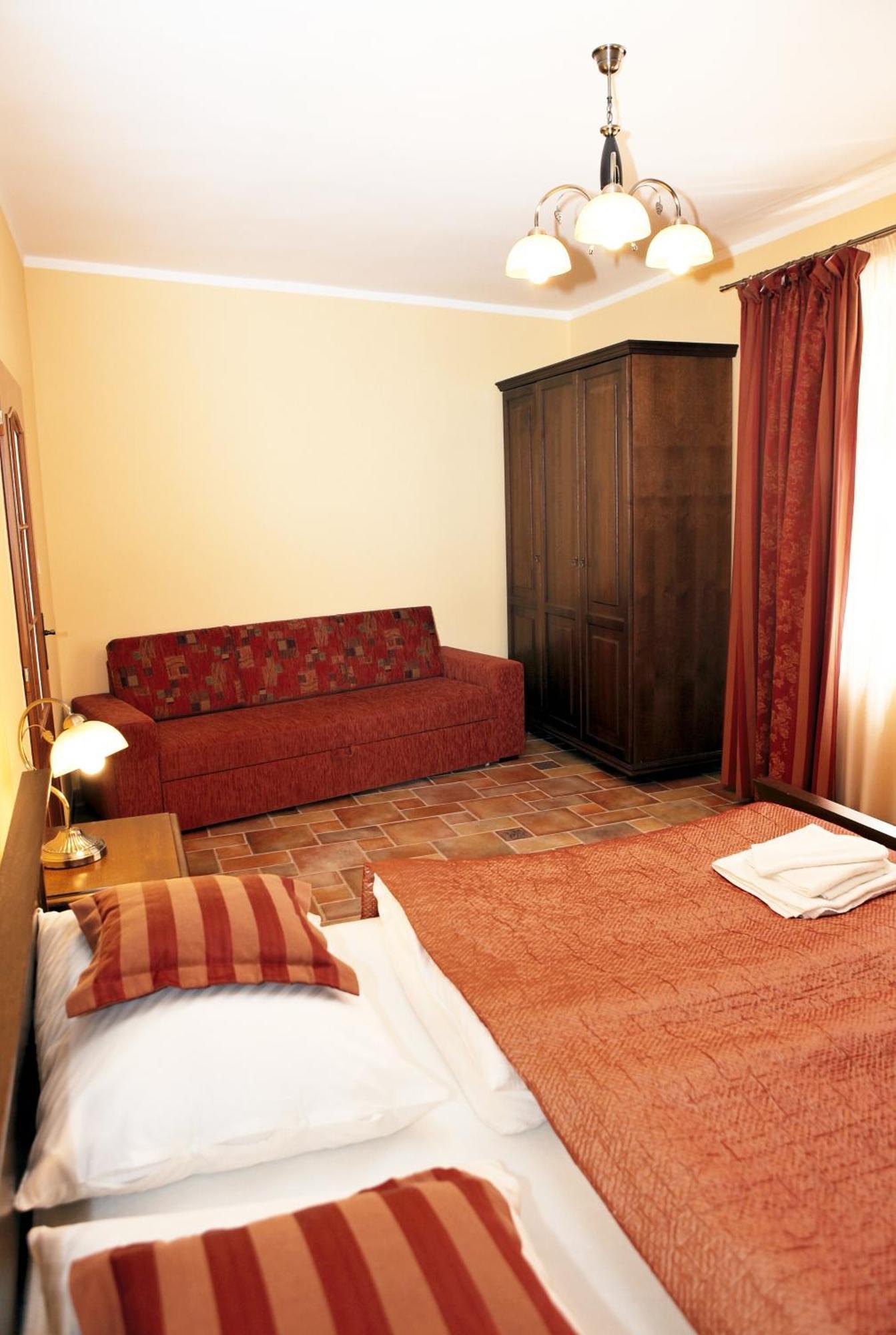 Hotel Pelikan Trebon Bagian luar foto